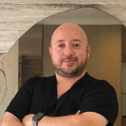 Dr. Juan Durán, cirujano oral y maxilofacial — foto de perfil de Instagram