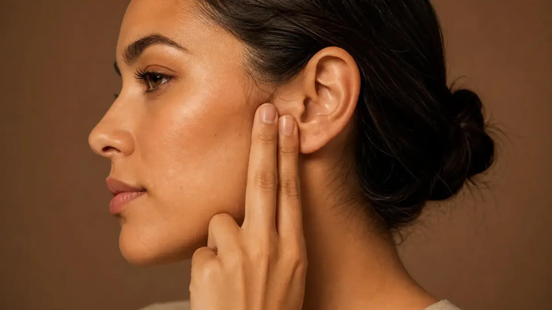 Palpación de la articulación temporomandibular — meniscopexia
